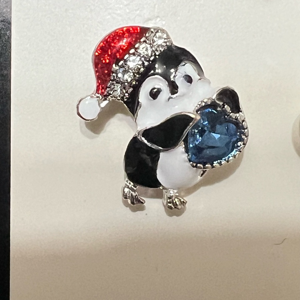 🎁 Napier Holiday Adorn Penguin & Blue Crystal Post Earrings - Picture 2 of 7